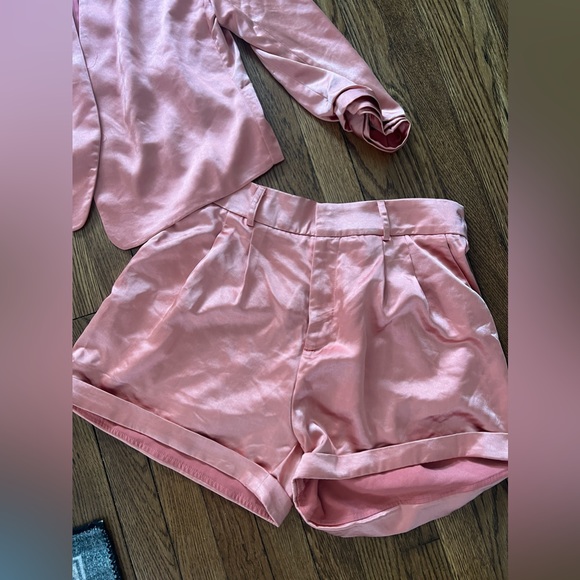 Lulus suit - blazer & shorts set - Picture 2 of 4